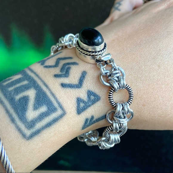 Maille onyx bracelet . Handmade maille chain & genuine onyx gemstone clasp - Picture 11 of 15